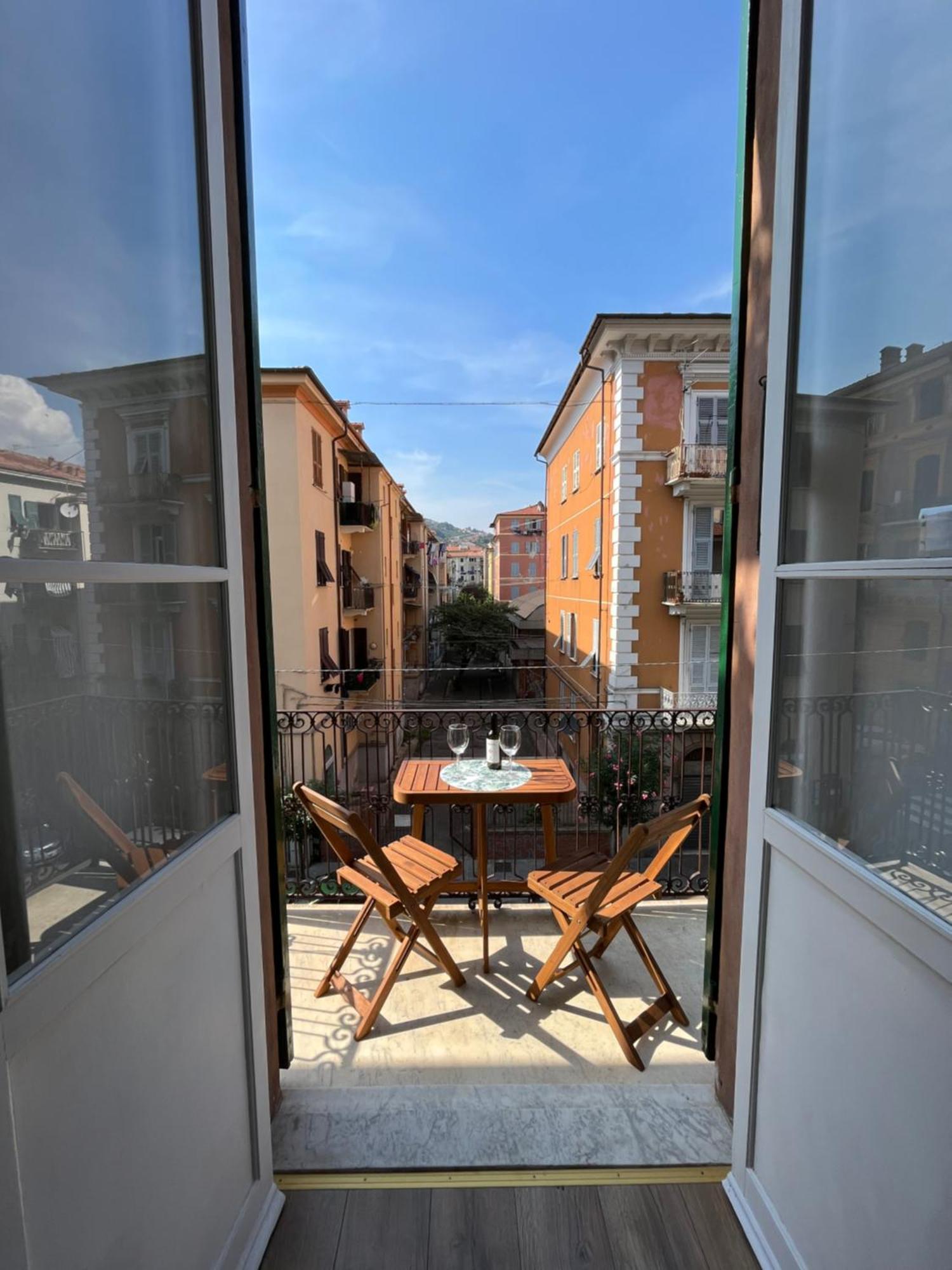 Ca Nell'Umbertino - A 150 Mt Dalla Stazione La Spezia Exterior foto